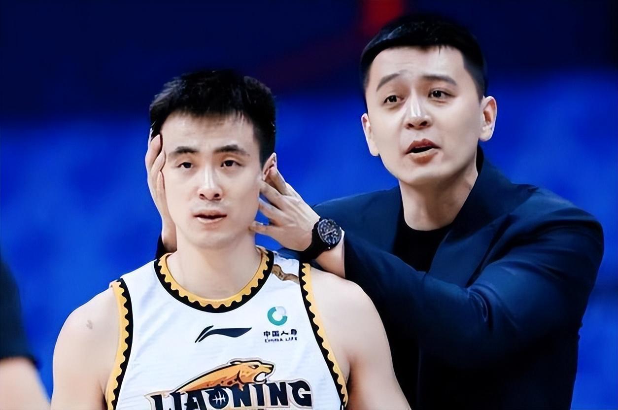 vip 注册地址-赵继伟4+4+3拼尽全力!威尔斯10+2,莫兰德8+7,亨特6+1,辽篮落后9分