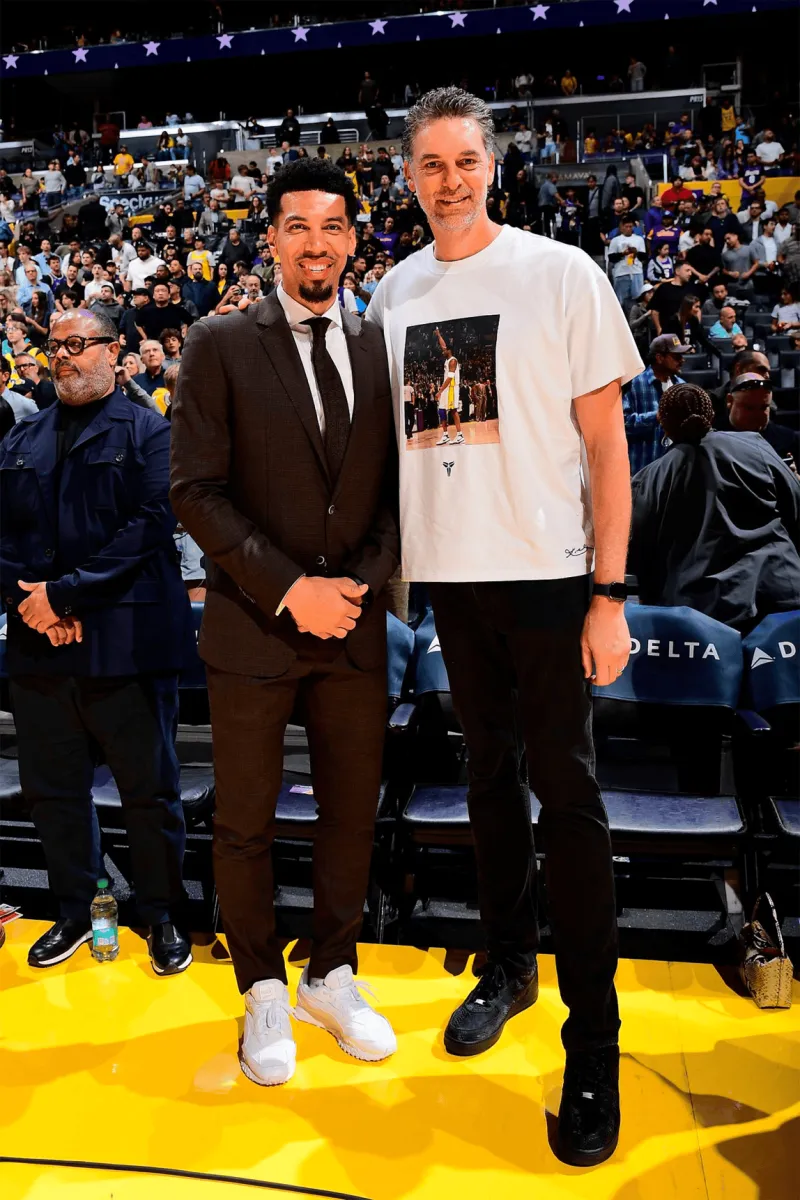 app下载-老队友相见！加索尔发推晒与丹尼-格林合照：很高兴见到你